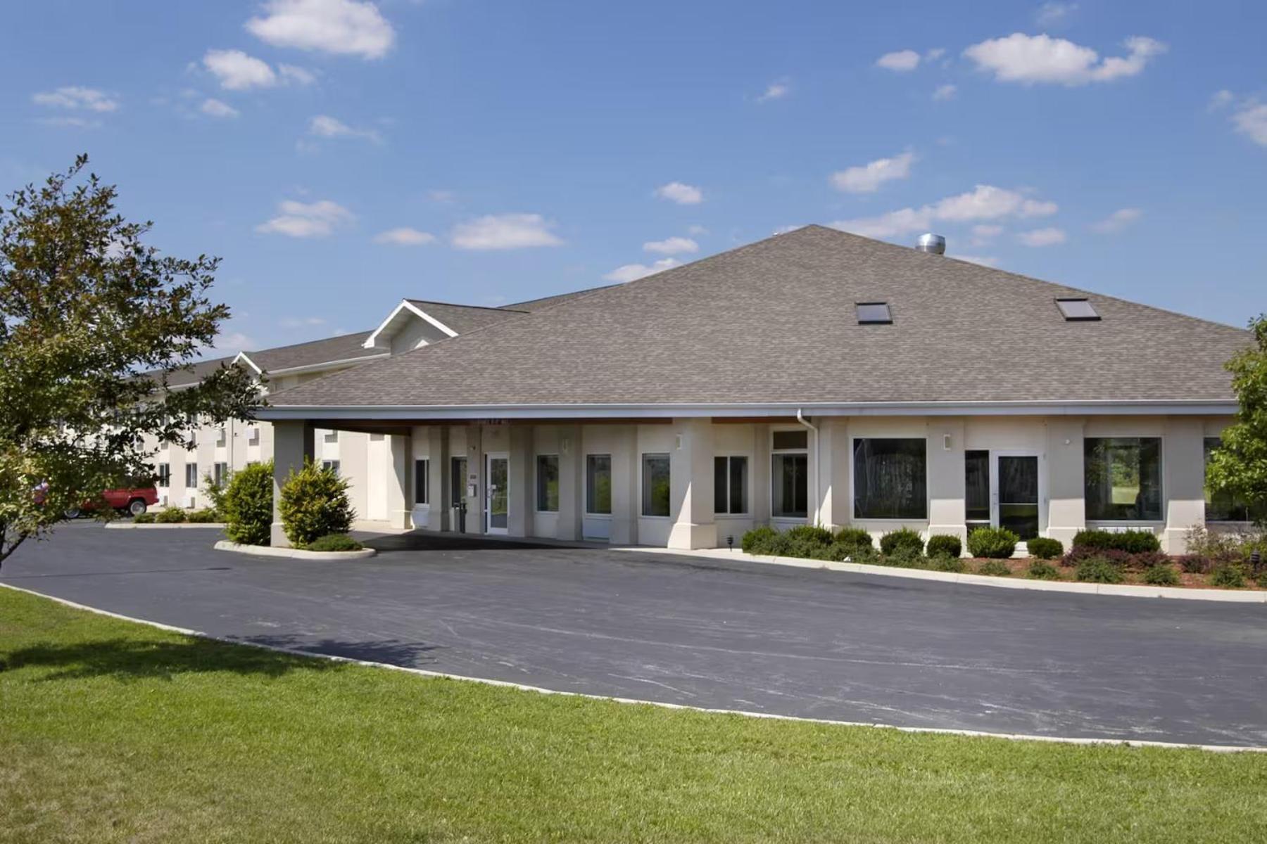 Lakewood Inn & Suites Dowagiac Zewnętrze zdjęcie